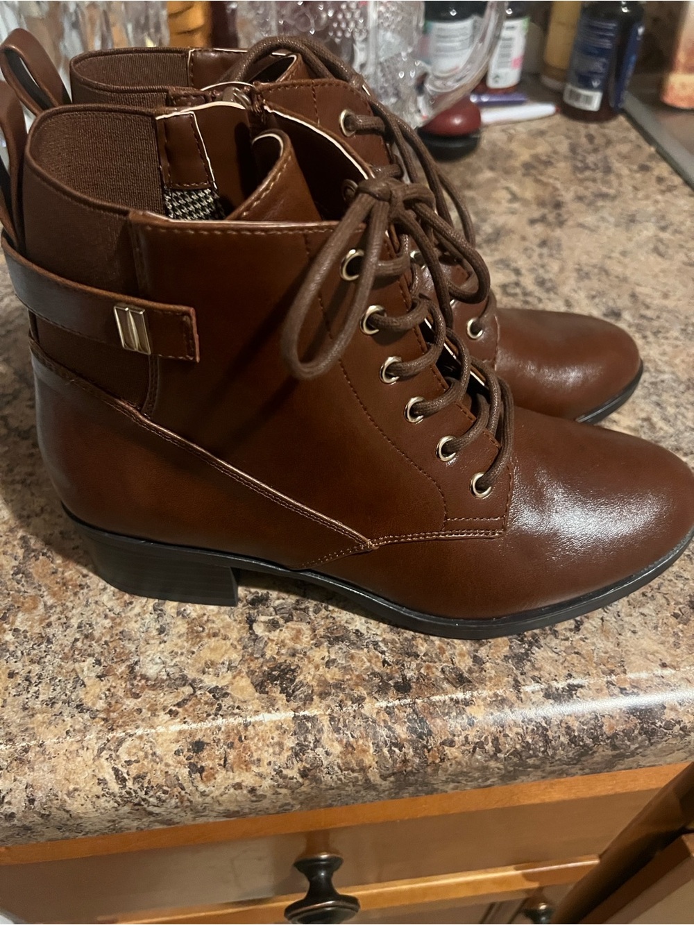 NWOT Kelly & Katie Jannicke combat-style ankle bootie Lace-up/side zip 6.5M HOT!